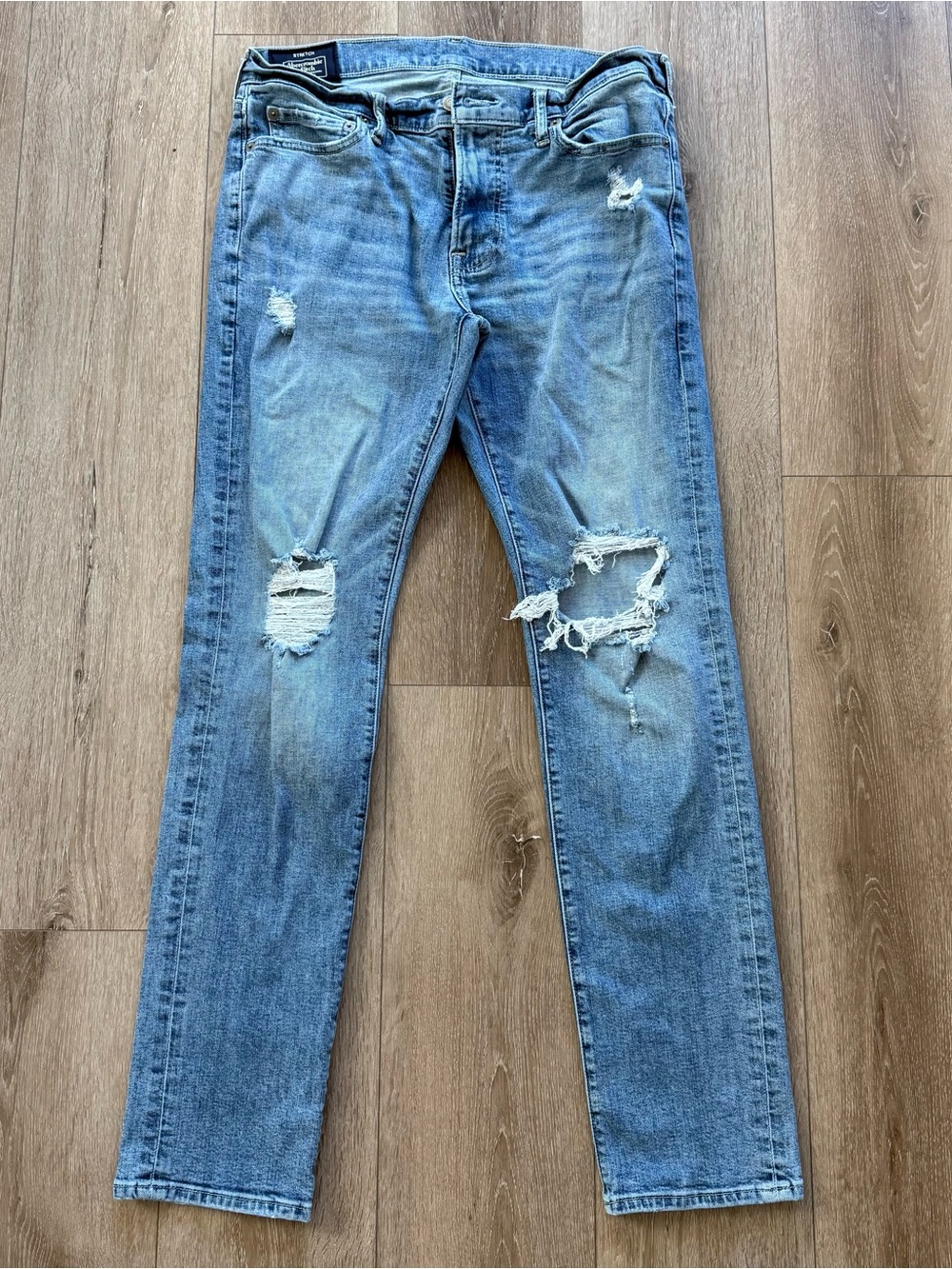 Men’s Abercrombie & Fitch Light wash Distressed Skinny Stretch Jeans 32x32